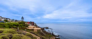 Scenic Southern California coastline near Costa Mesa, home to California Treatment Collective, an all men's mental health treatment center providing compassionate, evidence-based care.